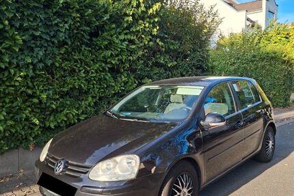 VW Golf 129.000 km 2.500 &euro; Heidelberg 69121