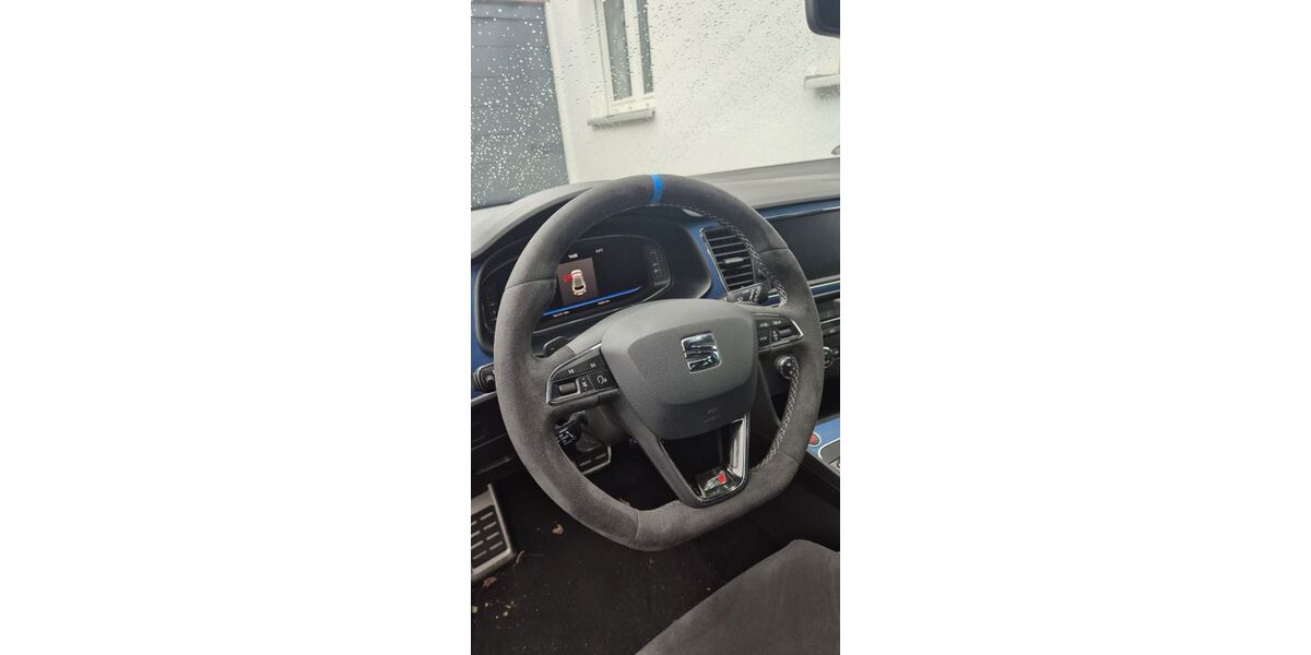 Seat Leon 76.000 km 30.800 &euro; Altrip 67122