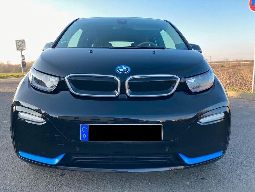 i3