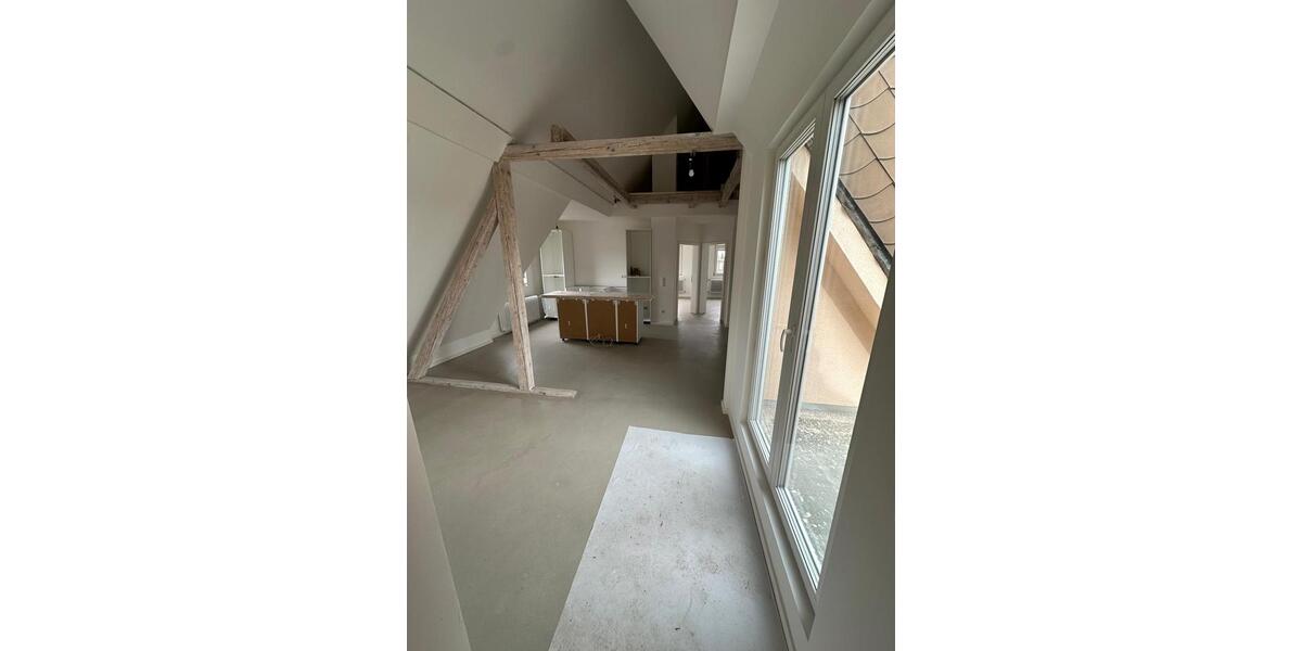 Dachgeschoßwohnung Ludwigshafen am Rhein Edigheim - 3 Zimmer, 84 m&sup2;, 924&euro; | Angebot:26163151