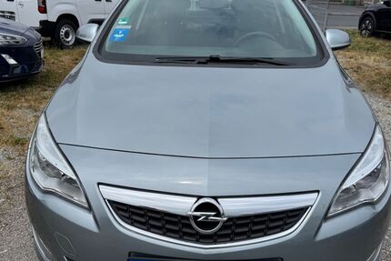 Opel Astra 74.000 km 3.990 &euro; Fürth 64658