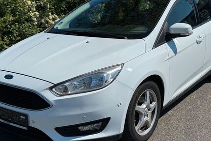 Ford Focus 183.931 km 4.999 &euro; LUDWIGSHAFEN AM RHEIN 67071