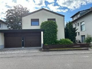 Schönes Anwesen mit herrlichem Garten in ruhiger, bevorzugter Wohnlage von Waghäusel-Kirrlach 7 zimmer