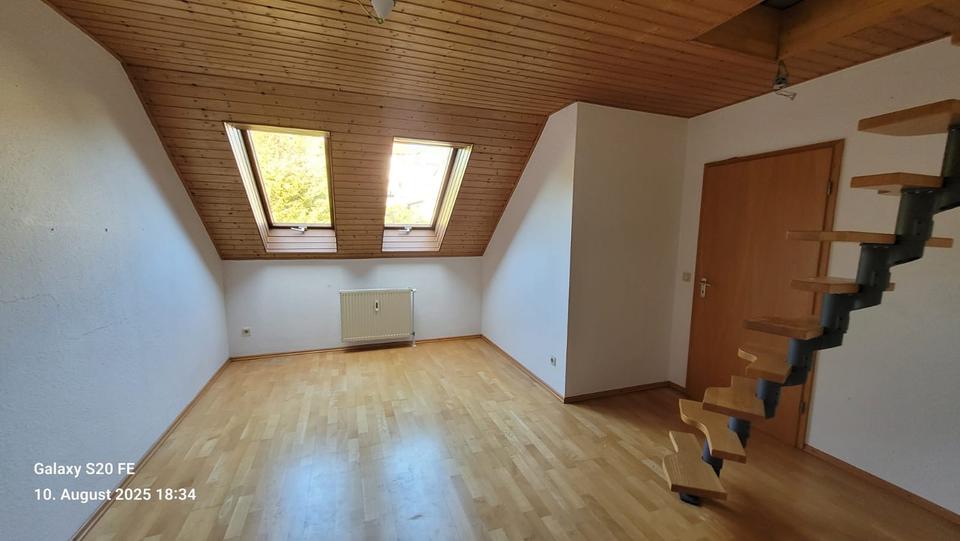 Dachgeschoßwohnung Weinheim - 3 Zimmer, 87 m&sup2;, 1.300&euro; | Angebot:26248947