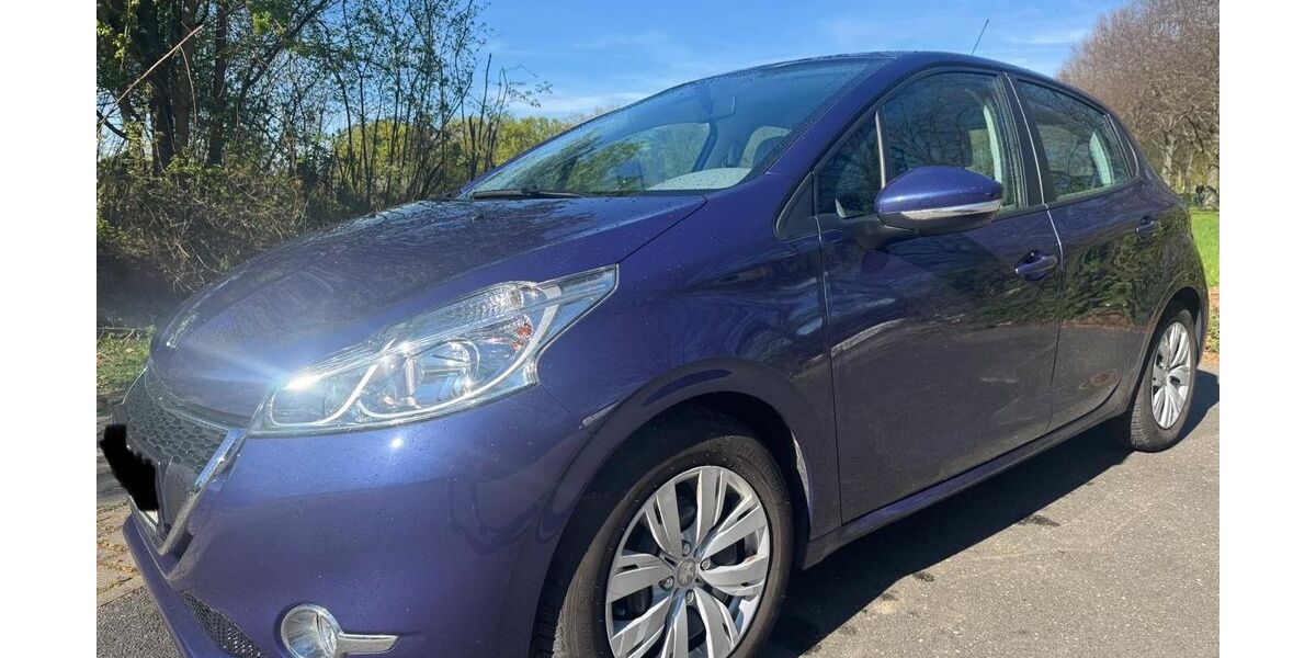 Peugeot 208 83.500 km 4.499 &euro; Mannheim 68199
