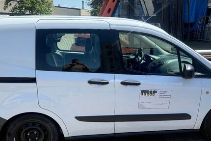 Ford Transit Courier 204.434 km 2.400 &euro; Mannheim 68229