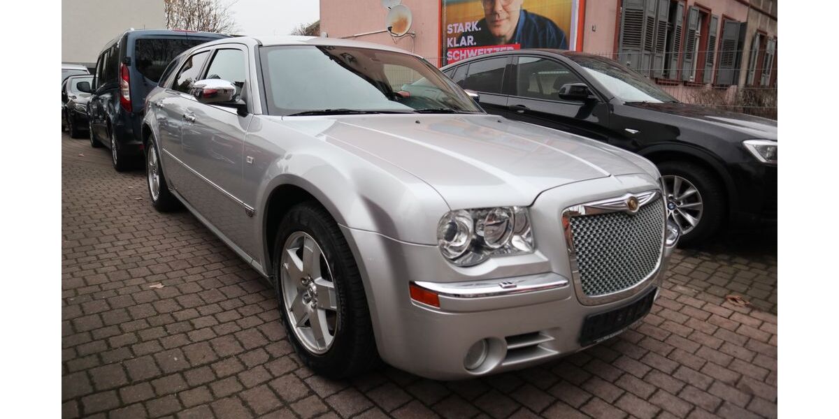 Chrysler 300C 56.000 km 13.900 &euro; Worms 67547