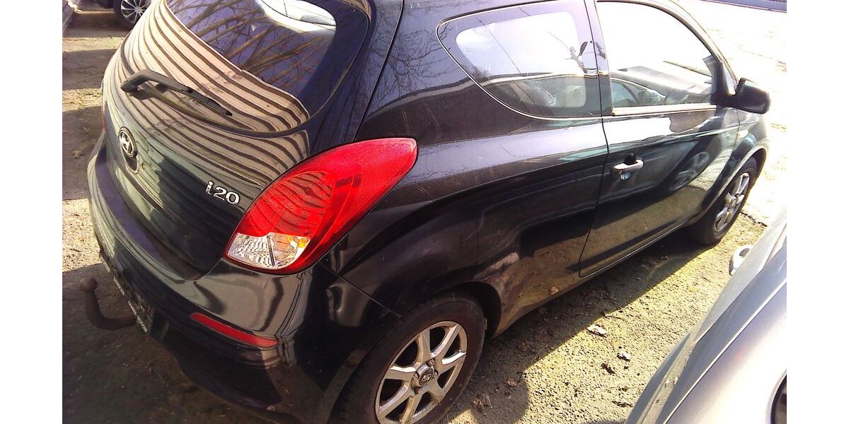 Hyundai i20 173.765 km 1.350 &euro; Mannheim 68309