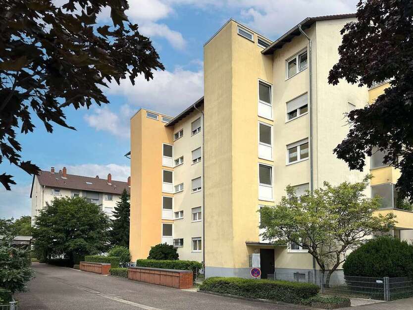 Wohnung zum Kaufen in Schwetzingen 239.000 € 77 m²