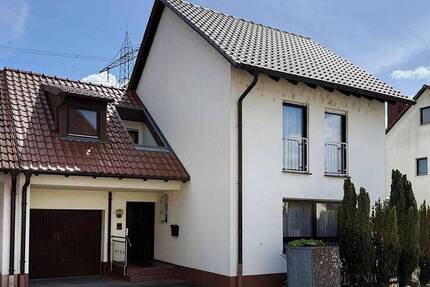 Haus Brühl - 4 Zimmer, 155 m&sup2;, 395.000&euro; | Angebot:26805211