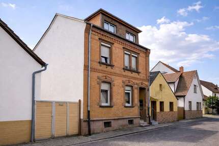 Haus Ludwigshafen am Rhein Mundenheim - 6 Zimmer, 151 m&sup2;, 349.000&euro; | Angebot:25271739