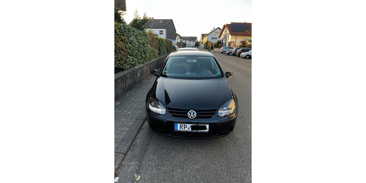VW Golf 215.000 km 2.050 &euro; Schifferstadt 67105