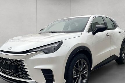 Lexus LBX 4.580 km 34.450 &euro; Mannheim 68307