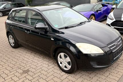 Kia ceed / Ceed 197.000 km 2.899 &euro; Worms 67547