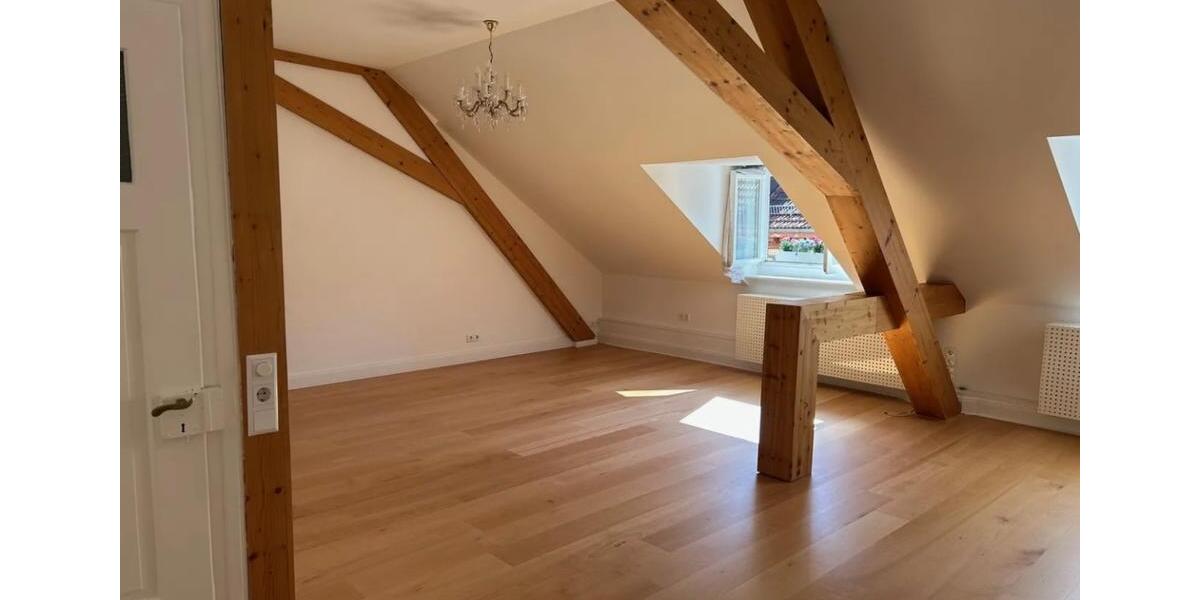 Dachgeschoßwohnung Heidelberg - 5 Zimmer, 140 m&sup2;, 2.240&euro; | Angebot:25789588