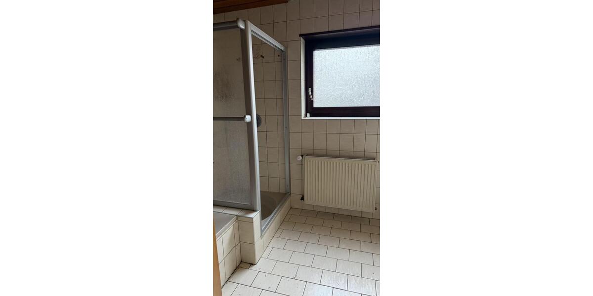 Mehrfamilienhaus, Wohnhaus Schwetzingen - 7 Zimmer, 175 m&sup2;, 2.350&euro; | Angebot:24867911