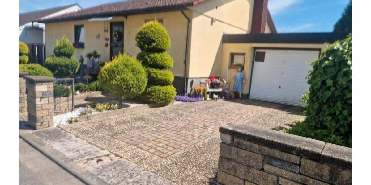 Bungalow Altdorf - 3 Zimmer, 96 m&sup2;, 299.000&euro; | Angebot:26160775