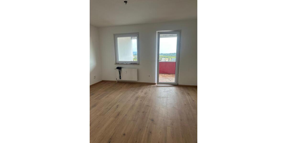 Etagenwohnung Bensheim - 3 Zimmer, 94 m&sup2;, 1.600&euro; | Angebot:26020918