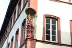 GLOBAL INVEST SINSHEIM | Stilvolle 1-Zimmer-Wohnung im Barockhaus am Mannheimer Schillerplatz