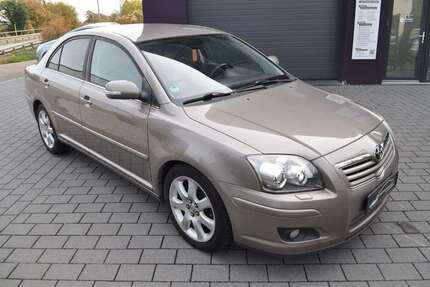 Toyota Avensis 87.700 km 5.990 &euro; Mannheim 68305