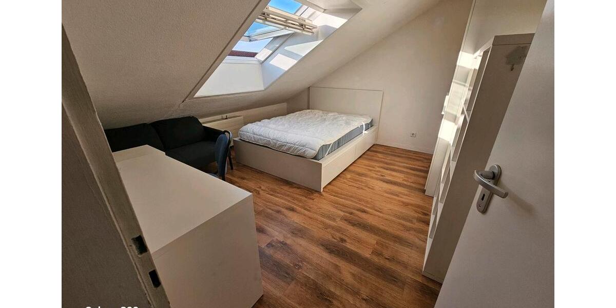 Dachgeschoßwohnung Mannheim Herzogenried - 1 Zimmer, 13 m&sup2;, 550&euro; | Angebot:25376682