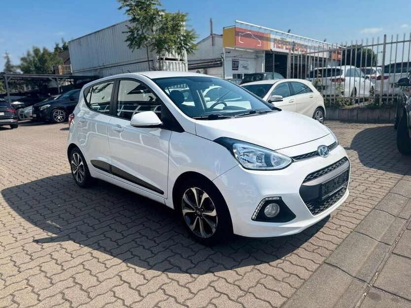 i10