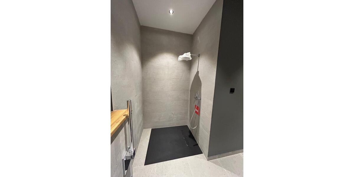 Erdgeschoßwohnung Ludwigshafen am Rhein Ludwigshafen-Hemshof - 2 Zimmer, 100 m&sup2;, 1.250&euro; | Angebot:24795429