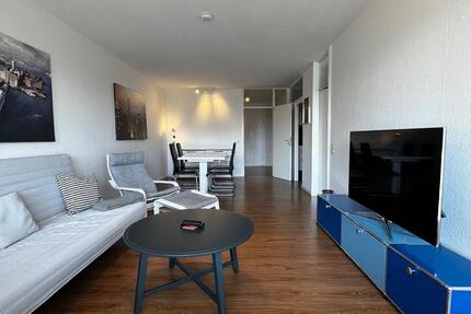 Möblierte 2-Zimmer-Wohnung mit Loggia & modernem Duschbad zimmer