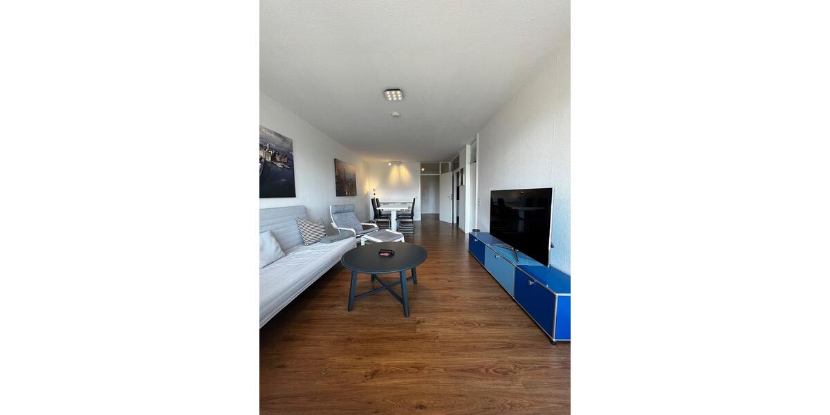 Möblierte 2-Zimmer-Wohnung mit Loggia & modernem Duschbad zimmer