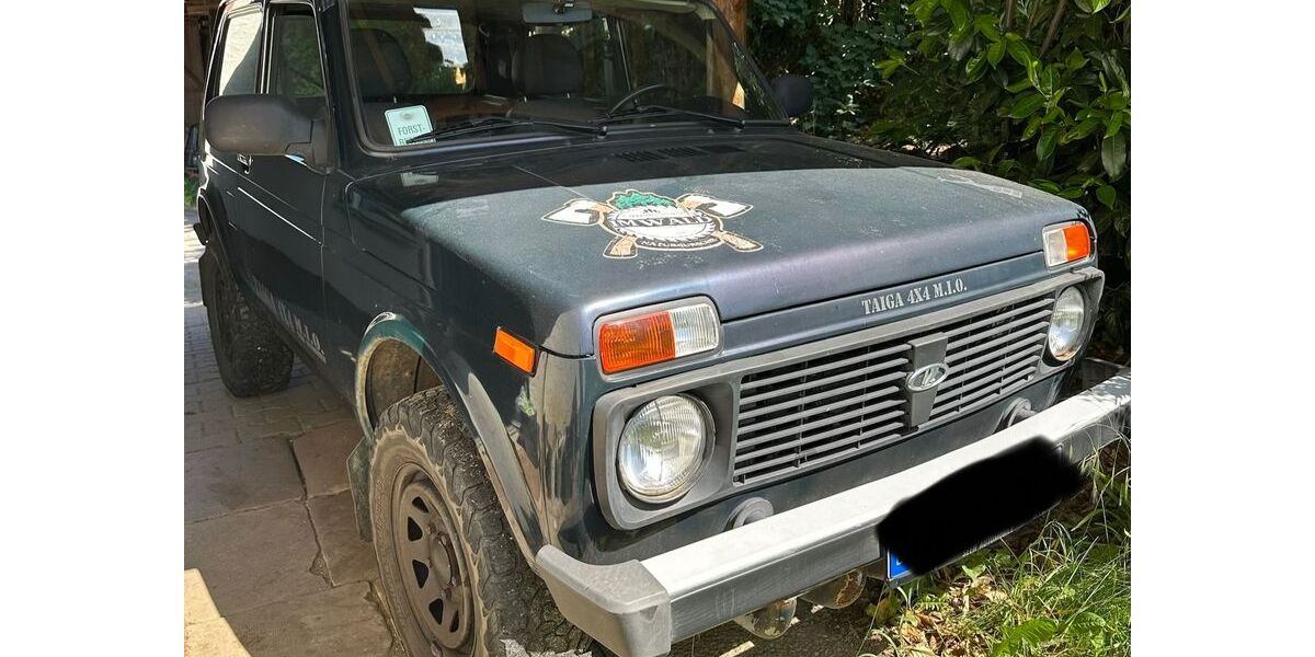 Lada Niva 77.765 km 5.900 &euro; Heppenheim 64646