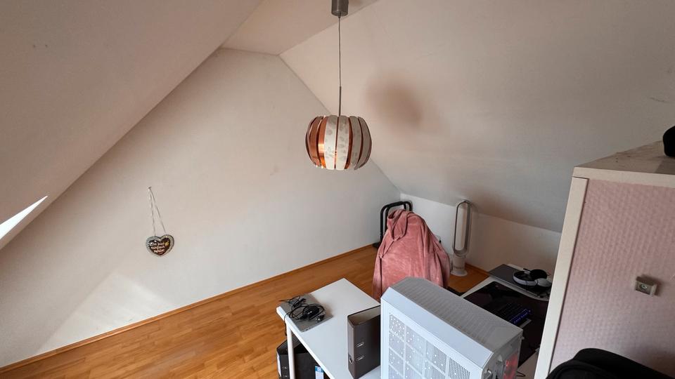Maisonettenwohnung Bockenheim an der Weinstraße - 4 Zimmer, 130 m&sup2;, 1.100&euro; | Angebot:26626125