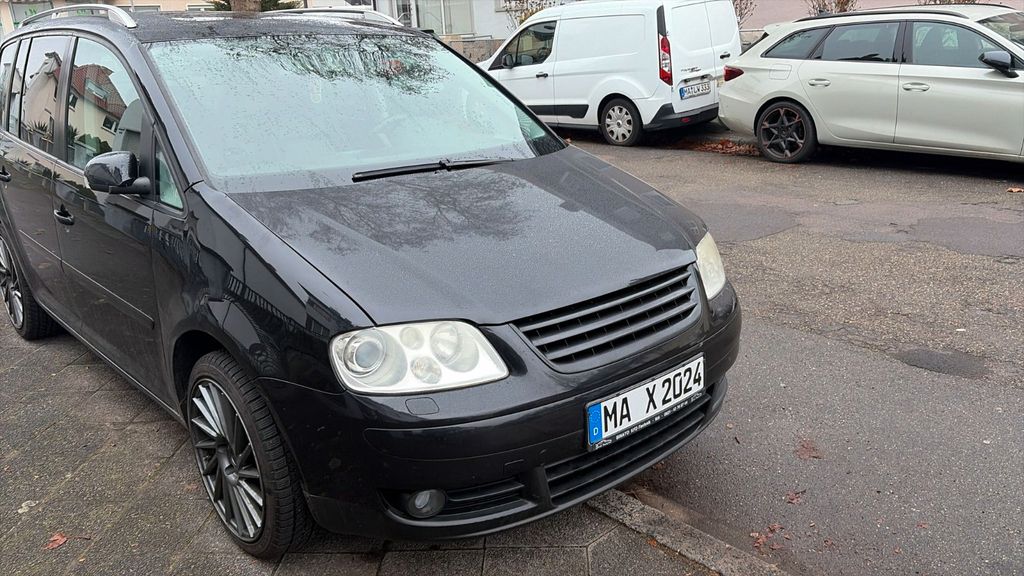 VW Touran 203.800 km 4.000 &euro; Mannheim 68259