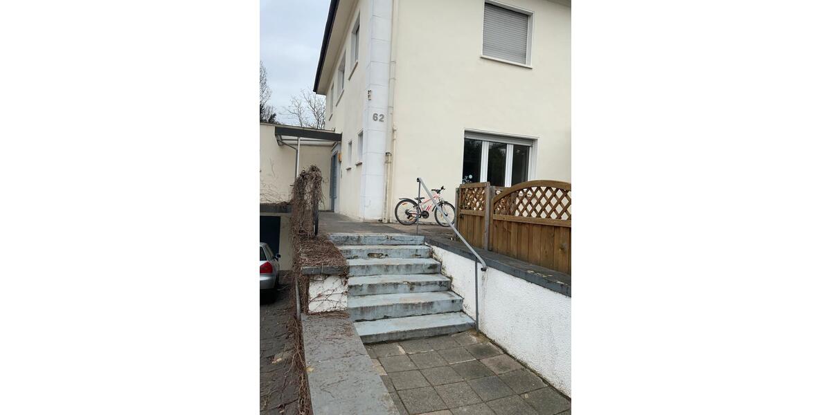 Etagenwohnung Ludwigshafen am Rhein Ludwigshafen-Hemshof - 4 Zimmer, 120 m&sup2;, 1.100&euro; | Angebot:26006108