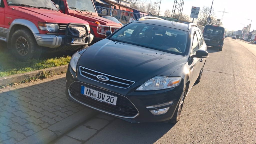 Ford Mondeo 399.000 km 1.950 &euro; Neustadt/Wstr. 67433