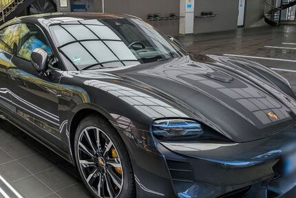 Porsche Taycan 84.000 km 68.000 &euro; Heidelberg 69117