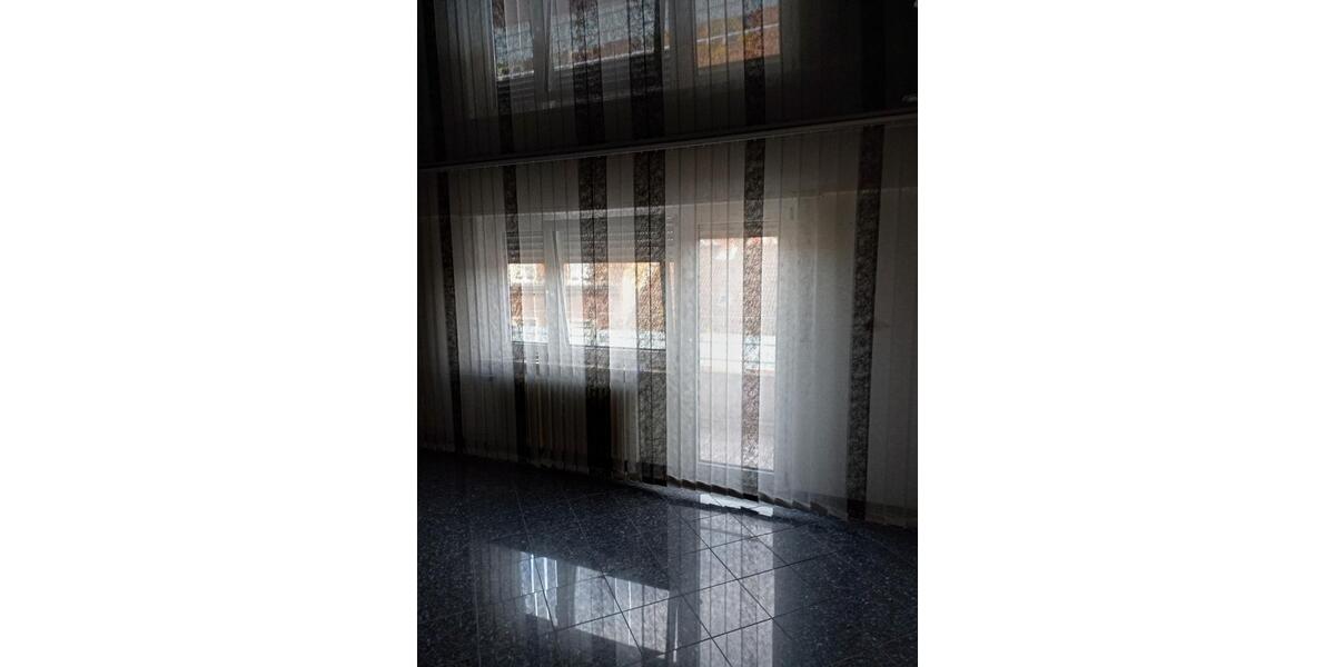 Mannheim Schwetzingerstadt 1ZKBB und 4Tiefgaragenstellplätze 1 zimmer