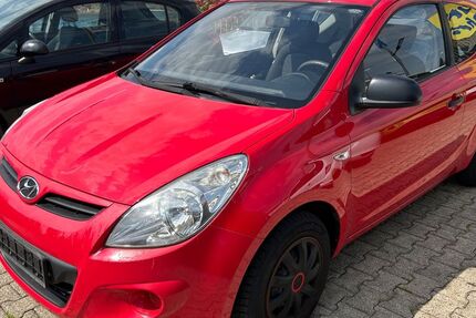 Hyundai i20 135.000 km 1.999 &euro; Ludwigshafen 67065