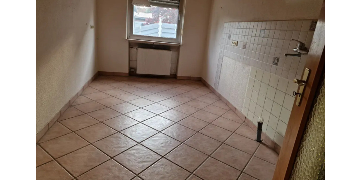 Einfamilienhaus Haßloch - 5 Zimmer, 130 m&sup2;, 1.500&euro; | Angebot:24541281