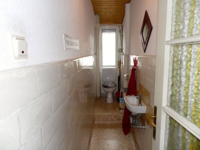 Etagenwohnung Ludwigshafen am Rhein Süd - 4 Zimmer, 100 m&sup2;, 850&euro; | Angebot:25879290