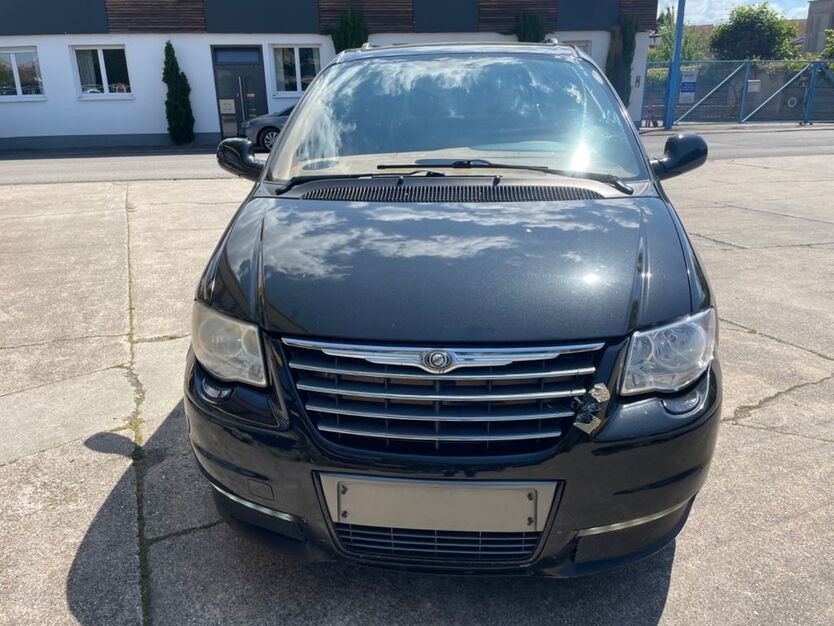 Chrysler Voyager 246.000 km 4.999 € Speyer 67346