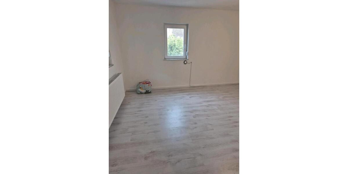 Etagenwohnung Lampertheim - 2 Zimmer, 61 m&sup2;, 800&euro; | Angebot:25655269