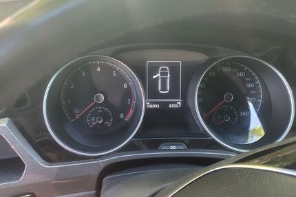 VW Touran 106.099 km 20.799 &euro; Mannheim 68199