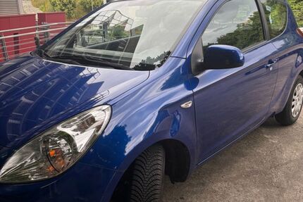 Hyundai i20 88.500 km 1.950 &euro; Bensheim 64625