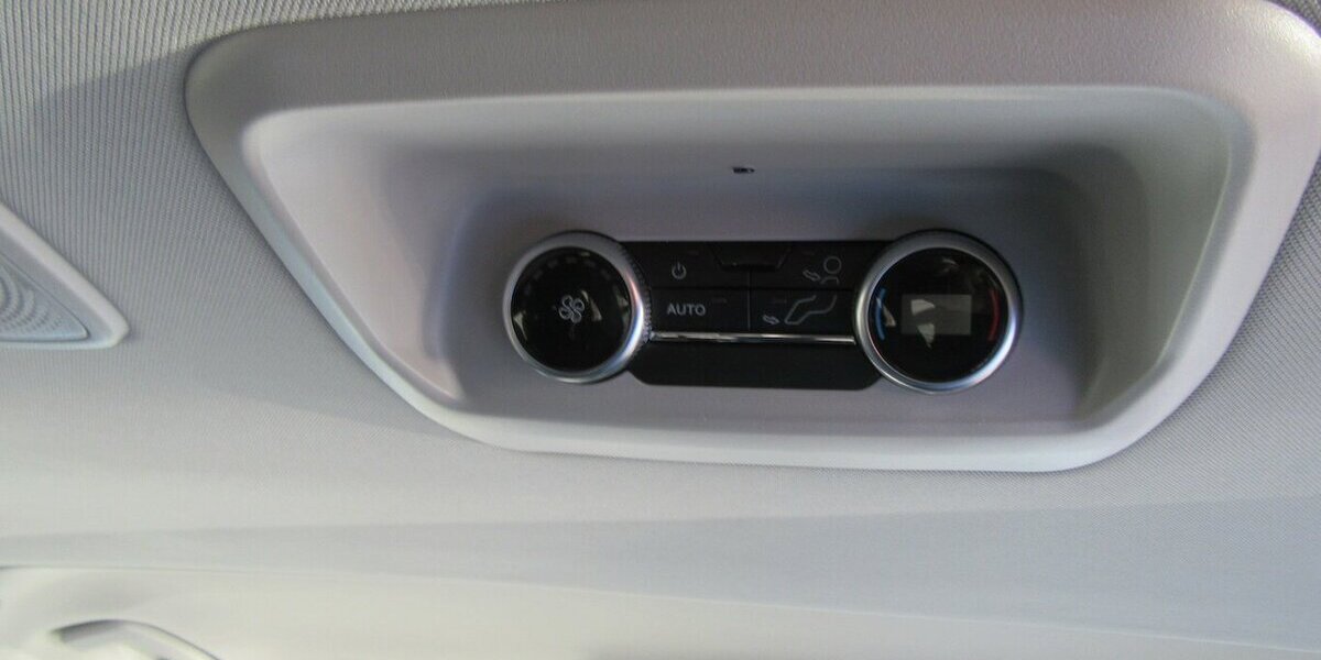 Ford Tourneo Custom 320 L2 Tourneo Titanium FWD Autom. 22.000 km 44.950 &euro; Gernsheim 64579