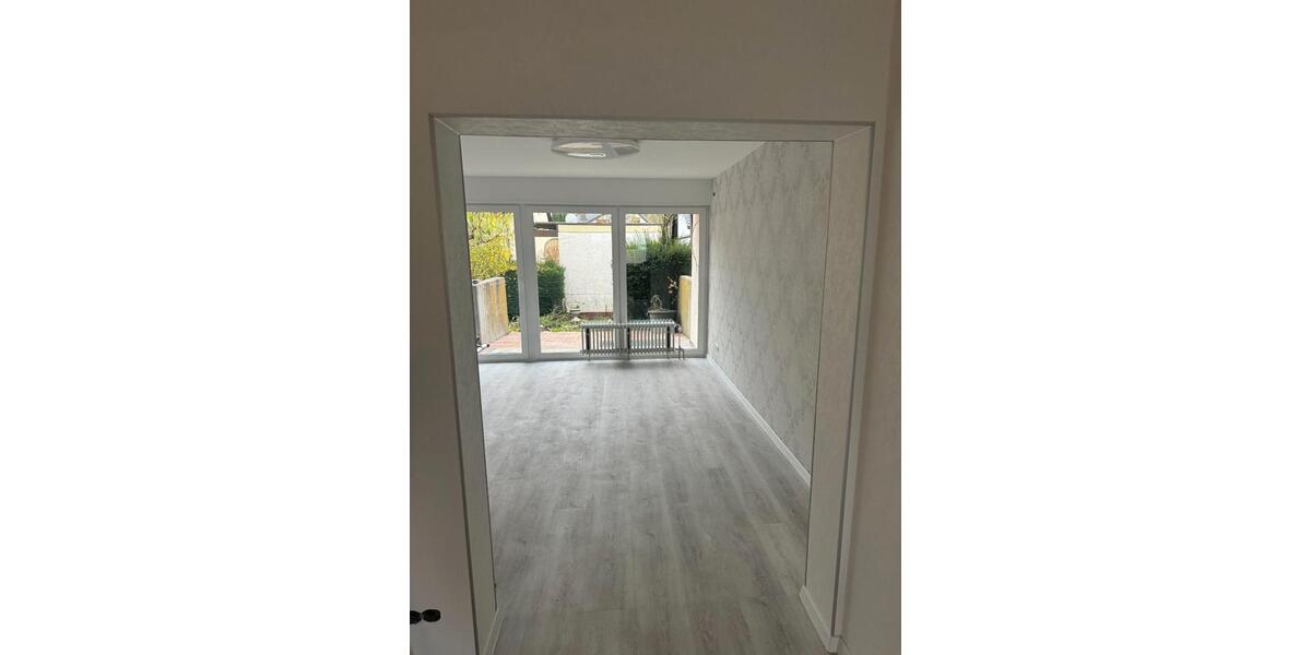 Reihenhaus Dudenhofen - 5 Zimmer, 125 m&sup2;, 1.700&euro; | Angebot:26022739