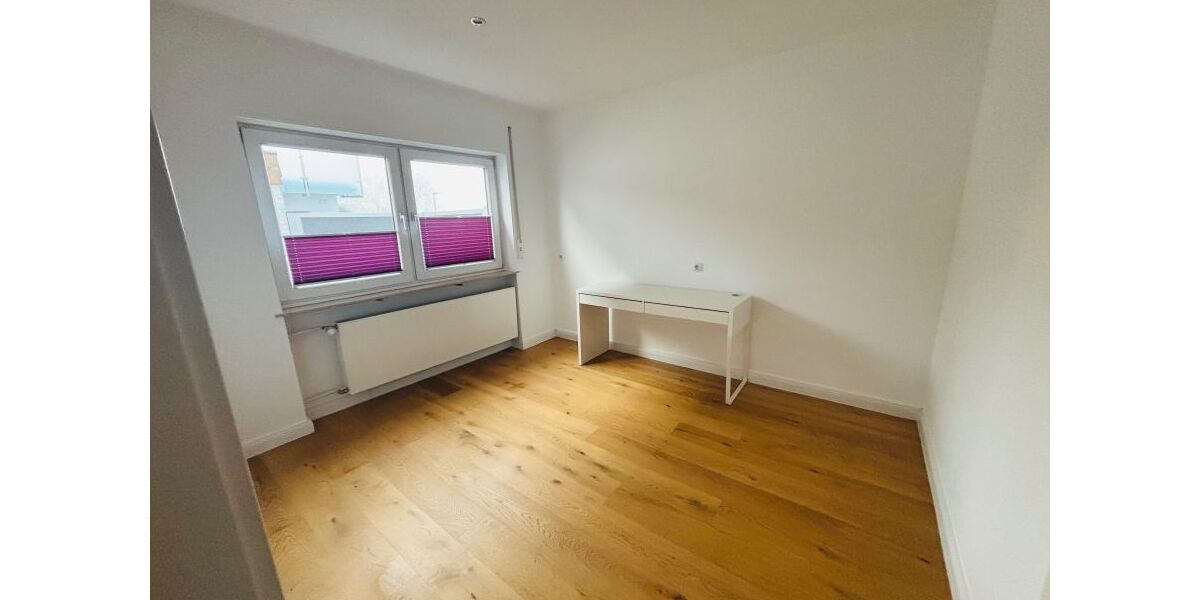 Provisionsfrei* Freistehendes Zwei-Familienhaus in bevorzugter Stadtrandlage in Viernheim - Neuzenlache von privat - Mehrfamilienhaus, Wohnhaus Viernheim | Angebot:24717370