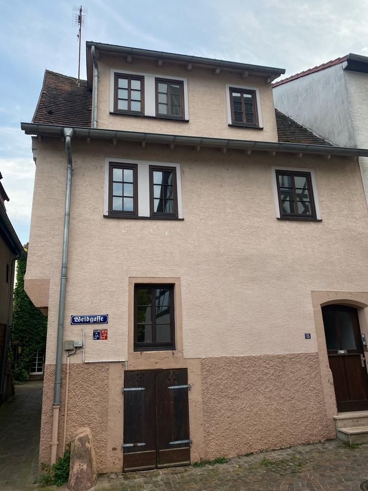 Altstadthaus mit 3 Wohnungen in Hirschhorn- Komplett saniert