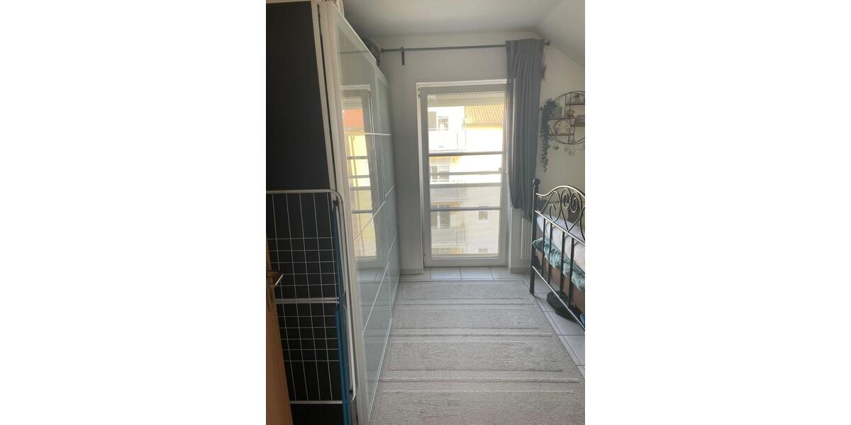 Dachgeschoßwohnung Ludwigshafen am Rhein Edigheim - 2 Zimmer, 49 m&sup2;, 630&euro; | Angebot:25648852