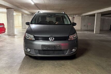 VW Touran 199.000 km 6.299 &euro; WEINHEIM 69469