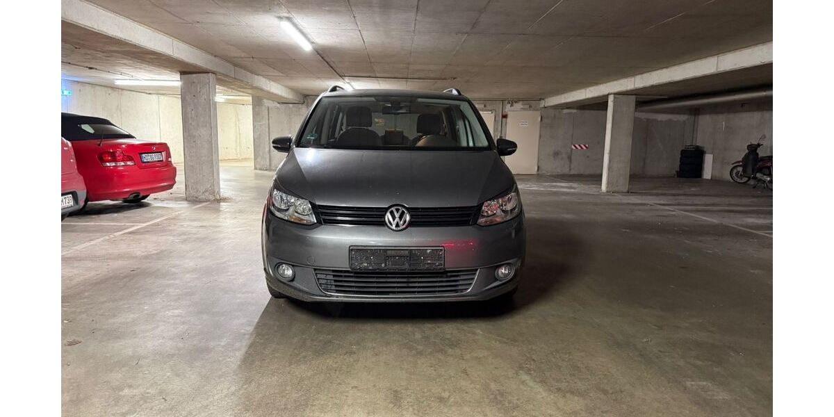 VW Touran 199.000 km 6.299 &euro; WEINHEIM 69469